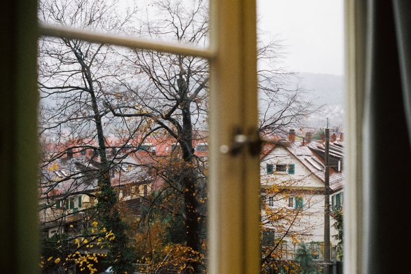 Как выбрать удачный день для мытья окон перед зимой Как выбрать удачный день для мытья окон перед зимой