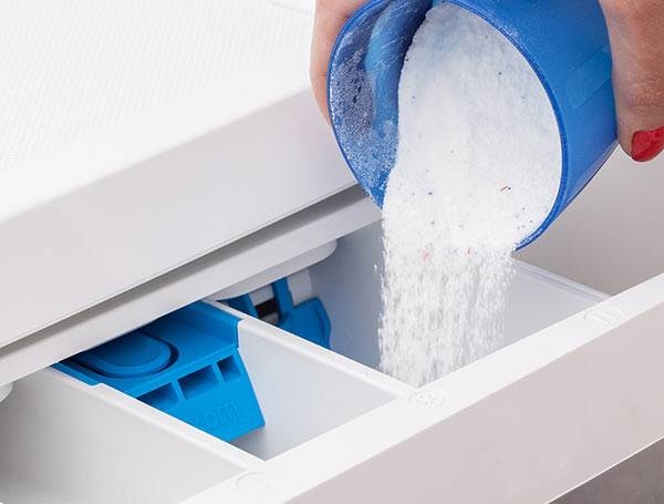 Как удалить плесень и налет и в чем замочить лоток стиральной машины