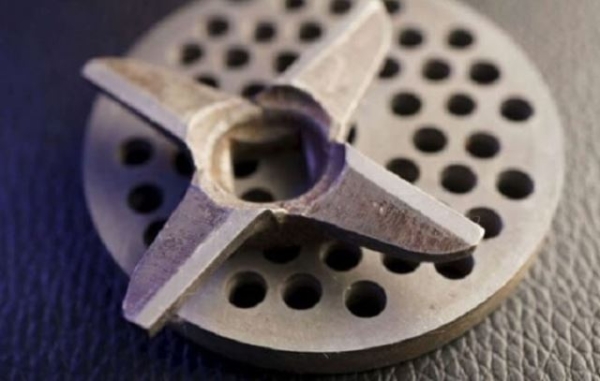 Как в домашних условиях заточить затупившийся нож от мясорубки Как в домашних условиях заточить затупившийся нож от мясорубки