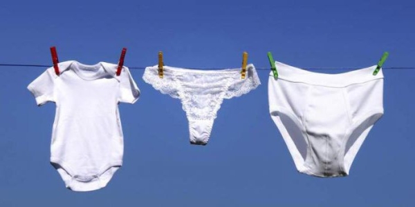 Отбелить белье в домашних условиях можно без дорогих стиральных порошков Отбелить белье в домашних условиях можно без дорогих стиральных порошков