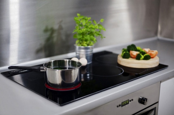 Эффективные народные средства, которые помогут очистить ручки на плите