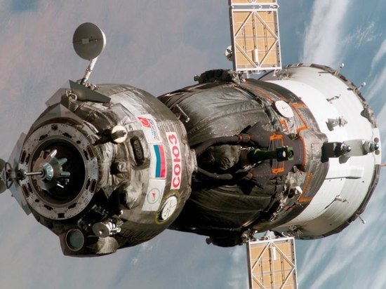 ЧП на орбите: температуру на борту «Союза» сбивают заходы в тень