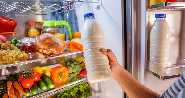 Место, где правильно хранить молоко в холодильнике Место, где правильно хранить молоко в холодильнике