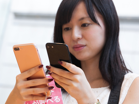 Кто такие фабберы: ученые раскрыли особенности патологической зависимости от телефона