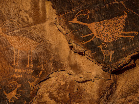 Ученые расшифровали символы на наскальных рисунках ледникового периода