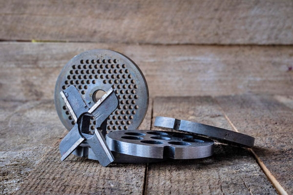 Как вернуть ножам мясорубки заводскую остроту в домашних условиях Как вернуть ножам мясорубки заводскую остроту в домашних условиях