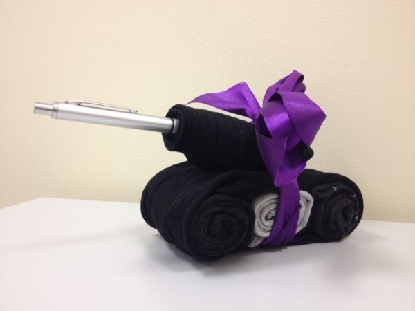 Какими способами можно оформить и упаковать подарок любимому мужчине на 23 февраля Какими способами можно оформить и упаковать подарок любимому мужчине на 23 февраля