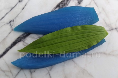 Цветок альстромерия из холодного фарфора Цветок альстромерия из холодного фарфора