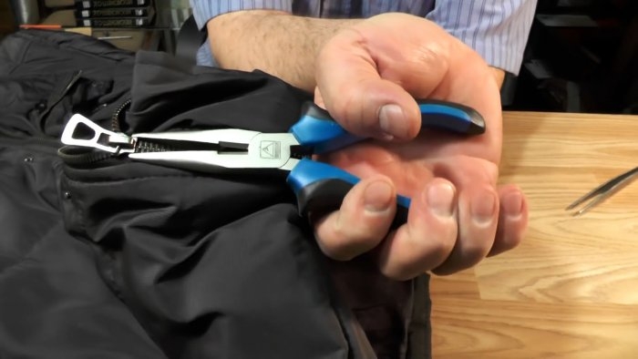 Как правильно поджимать бегунок на молнии Как правильно поджимать бегунок на молнии