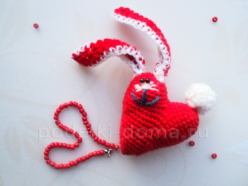 Аппликация из пластилина «Котик с букетом»