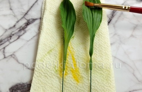 Цветок альстромерия из холодного фарфора Цветок альстромерия из холодного фарфора