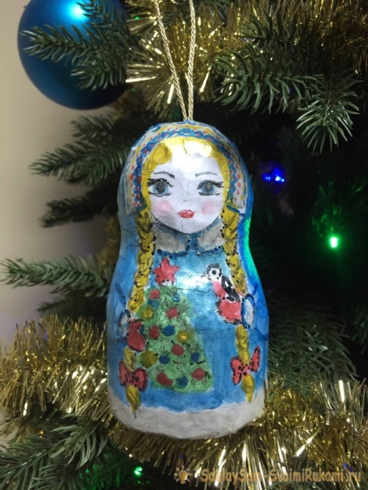 Ёлочная игрушка «Снегурочка» из папье-маше Ёлочная игрушка «Снегурочка» из папье-маше