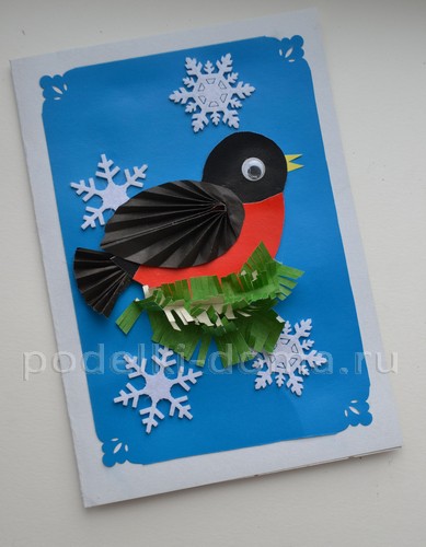 Аппликация из бумаги и пластилина «Модная сорока»