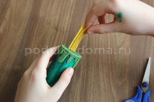 Как сделать свечу из картона и фоамирана — 3 МК