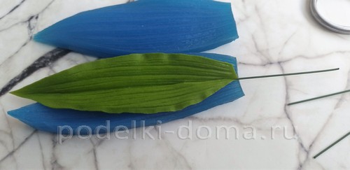 Цветок альстромерия из холодного фарфора Цветок альстромерия из холодного фарфора