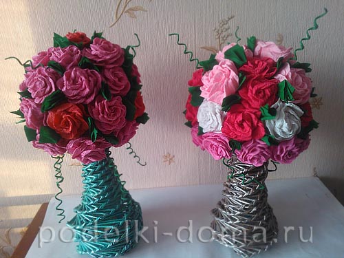 Букетница из газетных трубочек