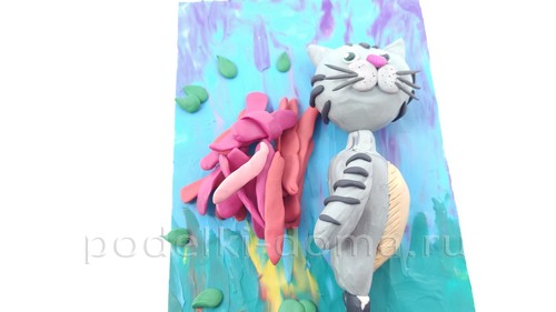 Аппликация из пластилина «Котик с букетом»