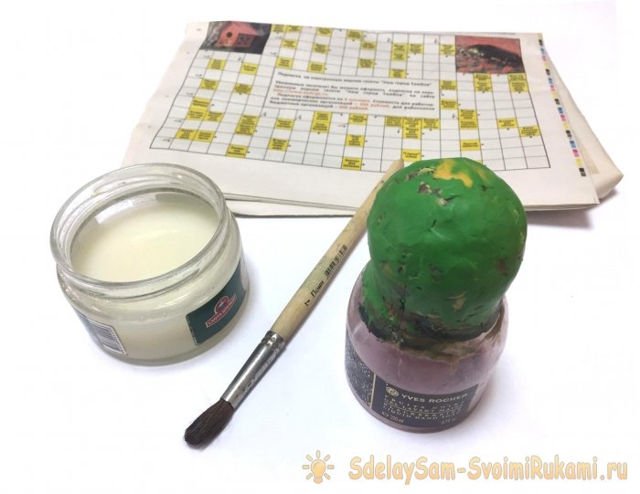 Ёлочная игрушка «Снегурочка» из папье-маше Ёлочная игрушка «Снегурочка» из папье-маше