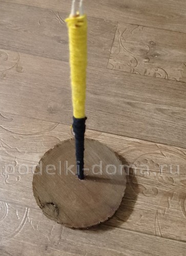 Эко-ёлка — поделка из подручного материала Эко-ёлка — поделка из подручного материала