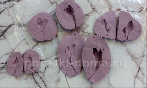 Цветок альстромерия из холодного фарфора Цветок альстромерия из холодного фарфора