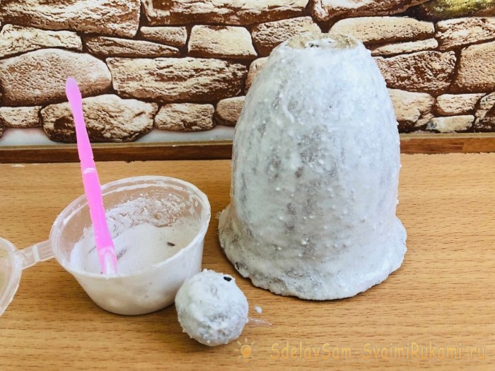 Как сделать елочная игрушку «Колокольчик» из бумаги