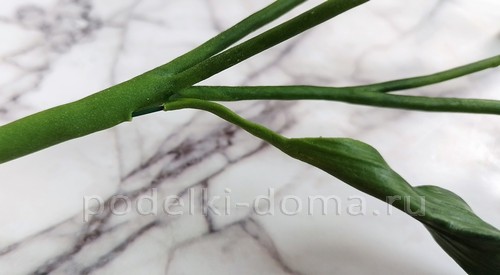 Цветок альстромерия из холодного фарфора Цветок альстромерия из холодного фарфора