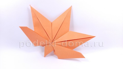 Кленовый лист из бумаги, оригами