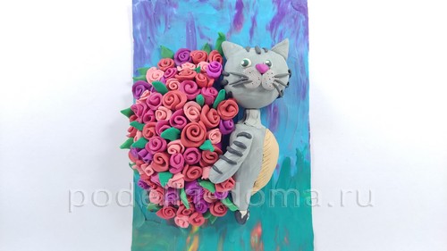 Аппликация из пластилина «Котик с букетом»