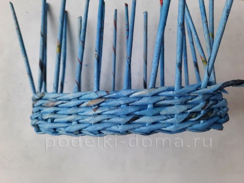 Лодочка-конфетница из бумажной лозы