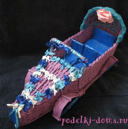 Букетница из газетных трубочек