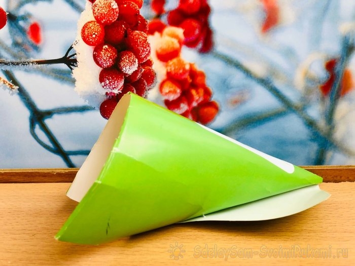 Как сделать маленькую и нарядную, новогоднюю ёлочку Как сделать маленькую и нарядную, новогоднюю ёлочку