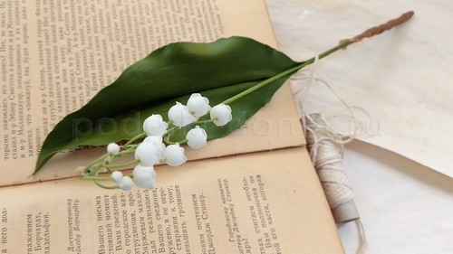 Цветок альстромерия из холодного фарфора Цветок альстромерия из холодного фарфора