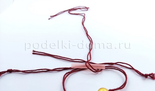 Как сплести браслеты из шнуров и нитей Как сплести браслеты из шнуров и нитей
