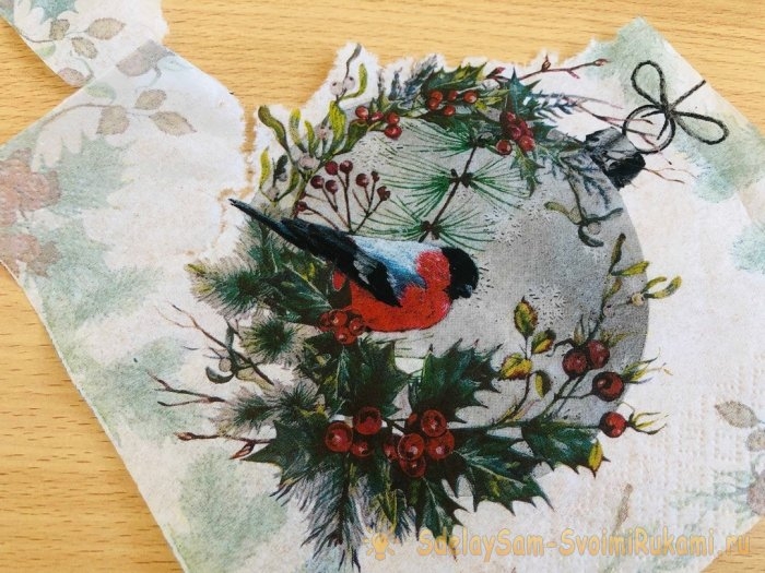 Как сделать елочная игрушку «Колокольчик» из бумаги