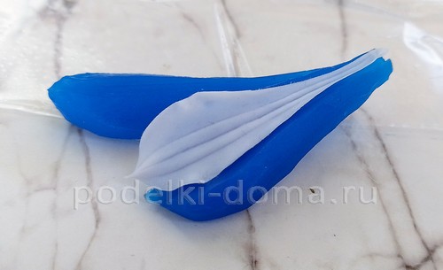 Цветок альстромерия из холодного фарфора Цветок альстромерия из холодного фарфора