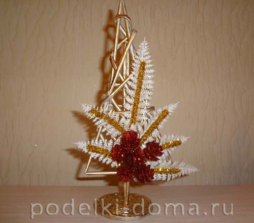 Лодочка-конфетница из бумажной лозы