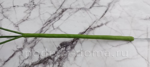 Цветок альстромерия из холодного фарфора Цветок альстромерия из холодного фарфора