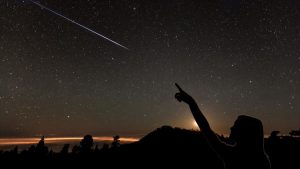 Пик звездопада Эта-Аквариды 2023: какие загадать желания в ночь с 4 на 5 мая 2022 года