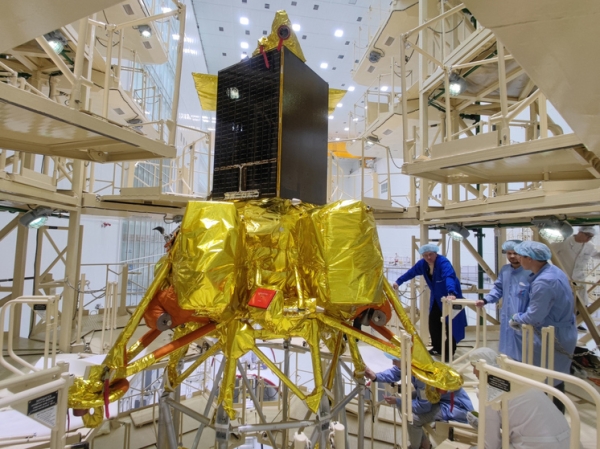 «Луна — 25» разбилась: эксперты уверены, что опускать руки рано