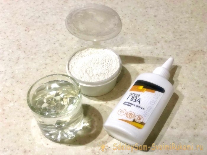 Ёлочный шар из упаковки от яиц