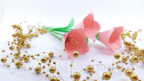 Голубая лилия из бумаги Голубая лилия из бумаги