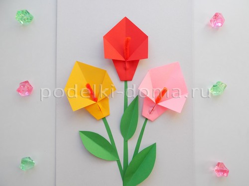 Голубая лилия из бумаги Голубая лилия из бумаги