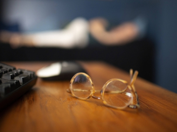 Сомнолог призвал перевести россиян на свободный график работы: должны высыпаться